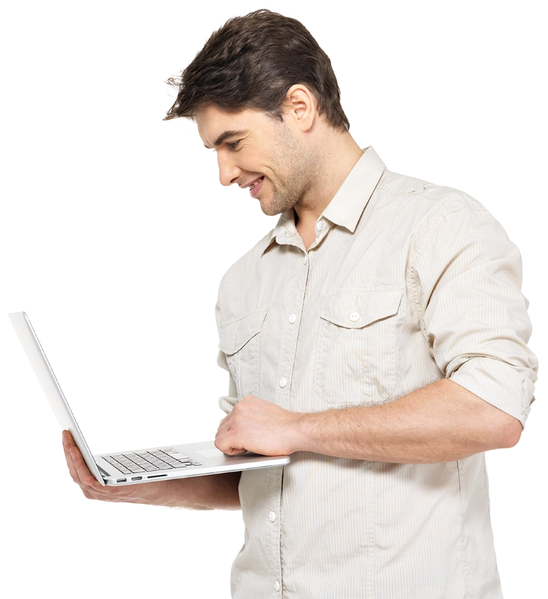 SpaceNow-Reserveringsmanagement Mannelijke professional die op zijn laptop reserveringen beheert